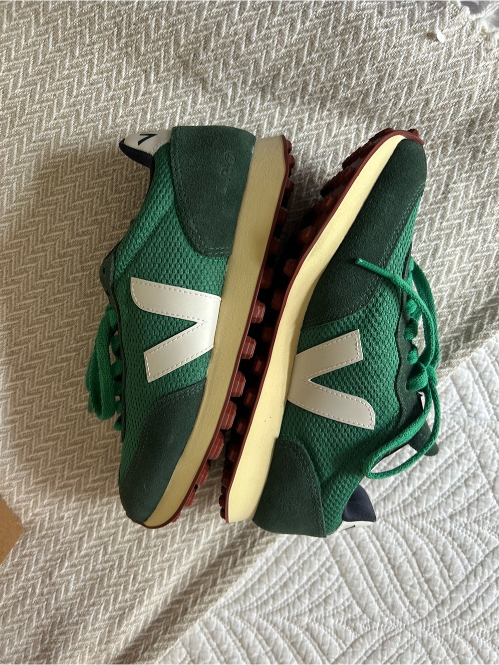 Veja Green White Sneakers EU SIZE 37